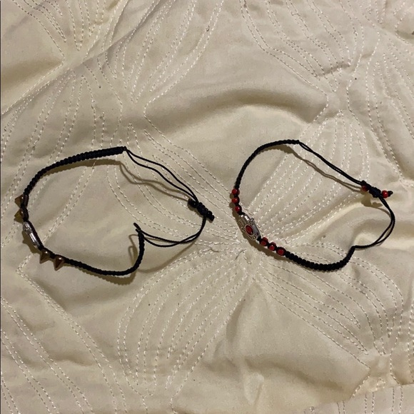 Two bracelets - Picture 2 of 4